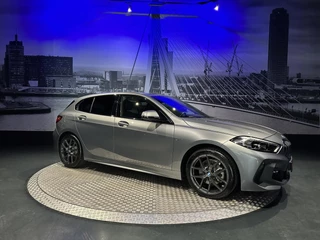 BMW 1 Serie BMW 1-serie 118i Executive M-Pakket *PremiumPack*Camera*18 inch* - afbeelding nr 3