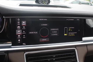 Porsche Panamera Porsche Panamera Sport Turismo 2.9 4 E-Hybrid / Panoramadak / 360Camera / Achterasbesturing / 21'' / Sportdesign + Chrono / Bose / Sportuitlaat / Luxe Leder / DAB / Stuurverwarming / Stoelverwarming 4x / Navigatie / DAB / Cruise Control - afbeelding nr 24