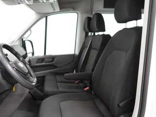 MAN TGE MAN TGE 3.140 2.0 TDI 140pk Dubbele Cabine L3H3 7 persoons Navigatie Apple Carplay/Android Auto Trekhaak Cruise Control Bluetooth Airco Camera - afbeelding nr 2