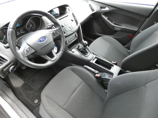 Ford Focus Ford Focus Wagon 1.0 100 PK Trend | AIRCO | 124000 KM!!! - afbeelding nr 7