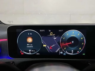 Mercedes-Benz A-Klasse Mercedes A-klasse 180 AMG Matgrijs Sfeerverlichting Carplay - afbeelding nr 37
