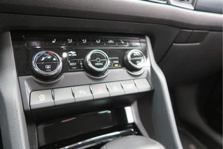 Škoda Kodiaq LED, PDC , Navi, Cruisecontrol, Stoelverwarming , Carplay, Trekhaak . Achteruitrijcamera ,Canton Audio ,LMV,  etc - afbeelding nr 57