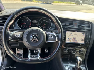 Volkswagen Golf Volkswagen Golf 2.0 TSI GTI Performance,DSG, PANO, ACC - afbeelding nr 8