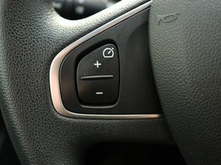 Renault Clio Renault Clio 0.9 TCe Life | Cruise Control | Airco | Radio | - afbeelding nr 24