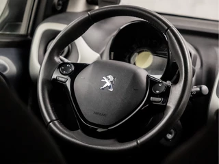 Peugeot 108 Peugeot 108 1.0 VTi Sport Automaat (AIRCO, LM VELGEN, SPORTSTOELEN, ELEK RAMEN, XENON, BLUETOOTH, NIEUWE APK, NIEUWSTAAT) - afbeelding nr 17