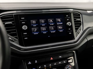 Volkswagen T-Roc Volkswagen T-Roc 1.5 TSI Sport 150Pk (VIRTUAL COCKPIT, APPLE CARPLAY, GROOT NAVI, CAMERA, LED KOPLAMPEN, SPORTSTOELEN, ADAPTIVE CRUISE, MODE KNOP, STOELVERWARMING, NIEUWE APK, NIEUWSTAAT) - afbeelding nr 30