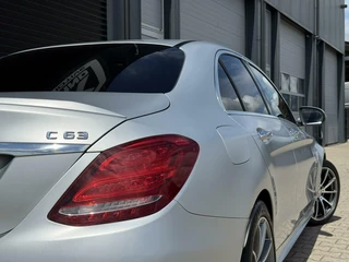 Mercedes-Benz C-Klasse Mercedes C-klasse AMG 63 Edition 1 | Burmester | Memory | HU | Keyless | Etc - afbeelding nr 17