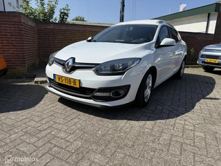 Renault Mégane Renault Mégane 1.5 dCi Expression S&S | Navi | Airco | Euro6 | PDC | Trekhaak - afbeelding nr 2