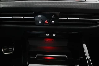 Volkswagen Golf Volkswagen Golf 2.0 TSI GTI Clubsport*PANO*LEER*NURNBURG*ACC*DCC* - afbeelding nr 39