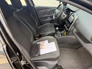 Renault Clio Renault Clio 0.9 TCE ZEN *JAAR GARANTIE * APK 09-2026* AIRCO NAVIGATIE BT DAB PDC - afbeelding nr 20