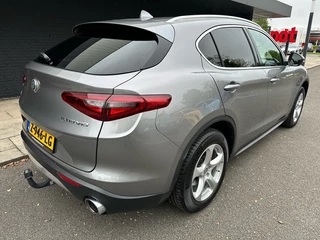 Alfa Romeo Stelvio - afbeelding nr 4