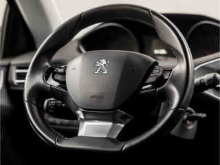 Peugeot 308 (APPLE CARPLAY, GROOT NAVI, CRUISE, SPORTSTOELEN, BLUETOOTH, NIEUWE APK, NIEUWSTAAT) - afbeelding nr 16