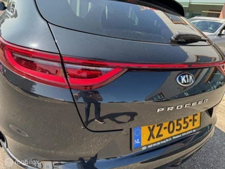 Kia ProCeed Pro Ceed 1.0 T urbo 120pk  GT-Line  Panorama dak, 17 inch velg.  Keyless entry , Voorstlelen & Stuur verwarmd , Navigatie , Achteruit rij Camera  , Apple Carplay / Android Auto , GT Line exterieur  & interieur - afbeelding nr 18
