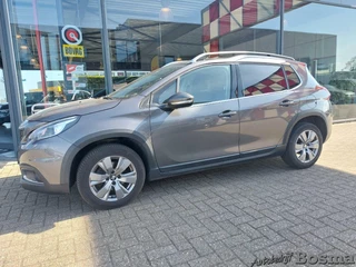 Peugeot 2008 Peugeot 2008 1.2 PureTech Blue Lease Executive - afbeelding nr 2