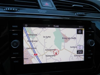 Volkswagen Touran Volkswagen Touran 1.2 TSI CON. SERIES ,,SOUND'' / Camera / Wegklap.haak / Stoelverwarming / - afbeelding nr 49