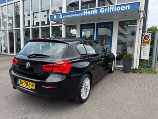 BMW 1 Serie BMW 1 Serie 118i Corporate Lease I Automaat I Navigatie I Dealer onderhouden - afbeelding nr 3