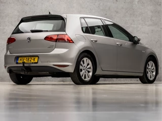 Volkswagen Golf Automaat (APPLE CARPLAY, NAVIGATIE, CLIMATE, TREKHAAK, SPORTSTOELEN, LM VELGEN, PARKEERSENSOREN, NIEUWE APK, CRUISE, NIEUWSTAAT) - afbeelding nr 5