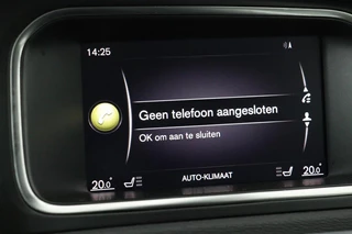 Volvo V40 Volvo V40 2.0 T2 Nordic+ | Stoelverwarming | Full LED |  Camera | Standkachel | Navigatie | Bluetooth | Climate control | Cruise control - afbeelding nr 15