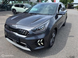 Kia Niro Kia Niro 1.6 GDi PHEV DynamicLine  / Plug-inn Hybride / volledig elektrisch rijden 65 km hierna Hybride aandrijving , Navi / Camera achter / Parkeerhulp rondom / Stoel & stuur verwarming /  fab garantie 7 jaar / 150.000km - afbeelding nr 9