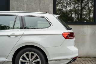 Volkswagen Passat Volkswagen Passat Variant 1.4 TSI PHEV GTE Business Trekhaak - afbeelding nr 9