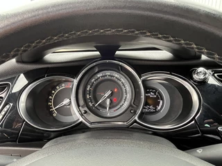 Citroën DS3 Citroën DS3 1.2 PureTech So Chic | Navigatie | Premium Audio | Climate Contr - afbeelding nr 26