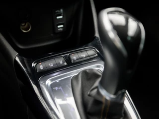 Opel Crossland X Automaat (APPLE CARPLAY, GROOT NAVI, CLIMATE, 360 CAMERA, LEDER, SPORTSTOELEN, GETINT GLAS, LANE ASSIST, CRUISE, NIEUWSTAAT) - afbeelding nr 25