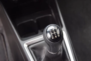Suzuki Swift Suzuki Swift 1.0 Select | Dealer onderhouden | Apple carplay/android | Stoelverwarming | - afbeelding nr 24