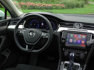 Volkswagen Passat Volkswagen Passat Variant TSI GTE 217PK DSG Highline / R-Line / LED - afbeelding nr 39