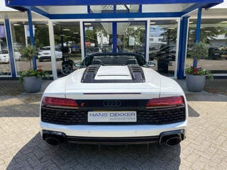 Audi R8 - afbeelding nr 4