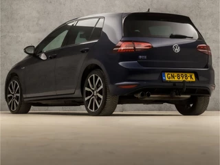 Volkswagen Golf 204Pk Automaat (NAVIGATIE, LOGISCH NAP, CLIMATE, CRUISE, SPORTSTOELEN, LED KOPLAMPEN, PARKEERSENSOREN, GETINT GLAS, ZWART HEMEL, NIEUWE APK, NIEUWSTAAT) - afbeelding nr 3