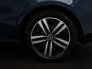 Mercedes-Benz B-Klasse Mercedes-Benz B-klasse 180 Business Solution Luxury | Leder | Trekhaak |  Stoelverwarming | Camera | Navigatie | Full LED | Park Assist | Sfeerverlichting | Widescreen - afbeelding nr 33