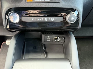 Ford Kuga Ford Kuga 2.5 PHEV ST-Line X 243pk | Driver Assistance pack | Matrix LED | Black Package | Wegklapbare Trekhaak | Panoramadak | Winterpack | 2.100kg Trekgewicht - afbeelding nr 38