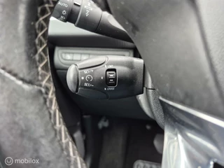 Peugeot 2008 PEUGEOT 2008 1.2 PURETECH ALLURE / 1e Eigenaar / Panoramadak / - afbeelding nr 16