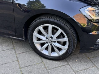 Volkswagen Golf Volkswagen Golf 1.5 TSI 150 Pk DSG Highline Virtual Navi Led - afbeelding nr 16