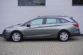 Opel Astra Opel Astra Sports Tourer 1.0 Turbo Edition / Trekhaak / Open dak / PDC / Navi / DAB+ - afbeelding nr 3