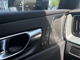 Volvo XC60 Volvo XC60 2.0 T6 AWD Black Edition | DEMO | 360-camera | Schuif/-kantel da - afbeelding nr 15