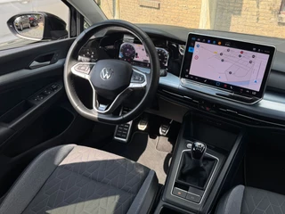 Volkswagen Golf Volkswagen Golf 1.5 TSI LIFE BUSINESS LED/PDC/CARPLAY/TREKHAAK - afbeelding nr 14