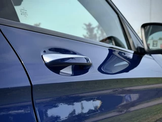 Mercedes-Benz GLC Mercedes GLC-klasse 300de 4MATIC AMG Panoramadak|Camera 360°|Burmester®|Luchtvering|Keyless|Night pakket|Trekhaak|Distronic|Multibeam LED|Sfeerverlichting - afbeelding nr 18