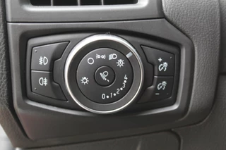 Ford Focus Ford Focus Wagon 1.0 Titanium Edition , 125pk Climate control , Navigatie , Cruise control , LED dagrijverlichting Parkeersensoren V+A , Voorruitverwarming , Sony Audio - afbeelding nr 7