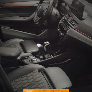 BMW X1 BMW X1 xDrive25e  1.5  High Executive Plugin hybride  PACK BUSI PLUS DRIV ASSI PACK HEAD UP LED HEAD PDC FRON REAR - afbeelding nr 15