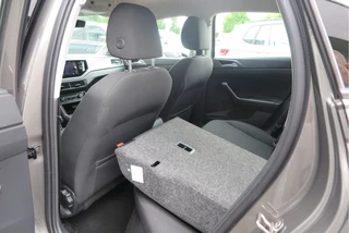 Volkswagen Polo Volkswagen Polo 1.0 TSI 95 PK Comfortline , Trekhaak , Stoelverwarming , Navigatie , Parkeersensoren , Climate control , 17