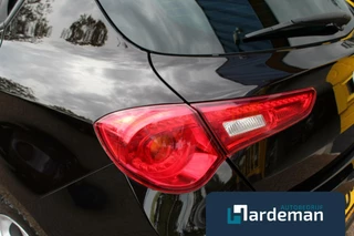Alfa Romeo Giulietta Alfa Romeo Giulietta 1.4 Turbo MultiAir TCT Navi Leder - afbeelding nr 24