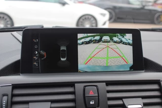 BMW 2 Serie BMW 2 Serie Cabrio M240i xDrive High Exe. M Sport / Camera / Leder / Harman Kardon / 18'' / Keyless / Navigatie / Stuurverwarming / DAB / Windscherm / Stoelverwarming / Cruise Control - afbeelding nr 25