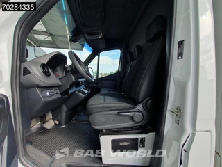 Mercedes-Benz Sprinter Mercedes Sprinter 317 CDI Automaat Bakwagen Achterdeuren Airco Camera Euro6 Meubelbak Koffer 21m3 Airco - afbeelding nr 9