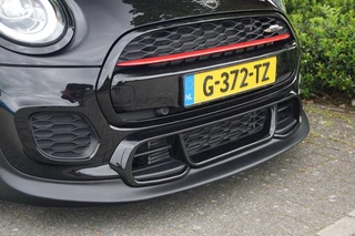 MINI Cooper MINI Cooper John Works 2.0 Automaat (231pk) Pano/Kuipstoelen/JCW Pro/JCW uitlaat/ACC - afbeelding nr 28