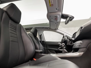 Peugeot 308 Peugeot 308 1.2 PureTech Sport (PANORAMADAK, APPLE CARPLAY, GROOT NAVI, LEDEREN SPORTSTOELEN, STOELVERWARMING, 360 CAMERA, GETINT GLAS, CRUISE, NIEUWSTAAT) - afbeelding nr 8