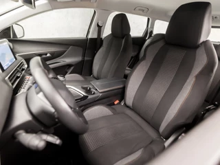 Peugeot 5008 (APPLE CARPLAY, GROOT NAVI, PARKEERSENSOREN, LANE ASSIST, SPORTSTOELEN, TREKHAAK, CRUISE, DRAADLOZE TELEFOONLADER, NIEUWE APK, NIEUWSTAAT) - afbeelding nr 13