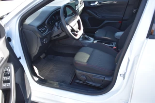 Ford Focus Ford Focus 1.0 EcoBoost Titanium X Business , ST LINE ,PANORAMAK,BOEKJE,NAP EN ONDERHOUDSHISTORIE - afbeelding nr 23