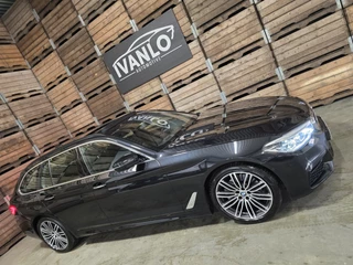 BMW 5 Serie BMW 5-serie Touring 520i High Executive Leder Pano Led HUD Memory M sport 19