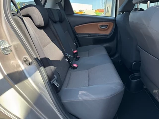 Toyota Yaris Toyota Yaris 1.3 VVT-I STYLE - afbeelding nr 17